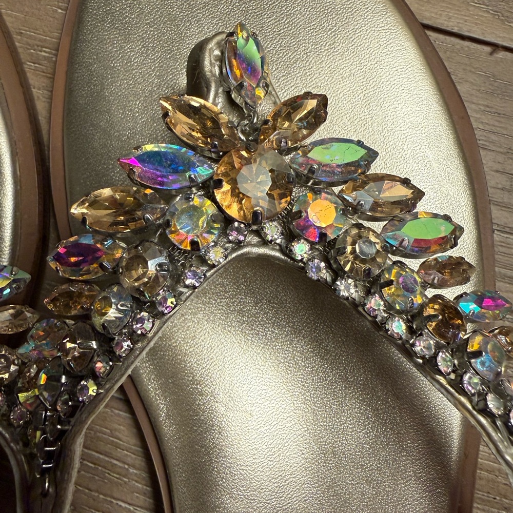 Naturalizer Metallic Sandals with Crystal Accents - Picture 2 of 3